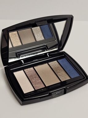 Lancôme color design Eyeshadow Palette lancome loves women cool new makeup